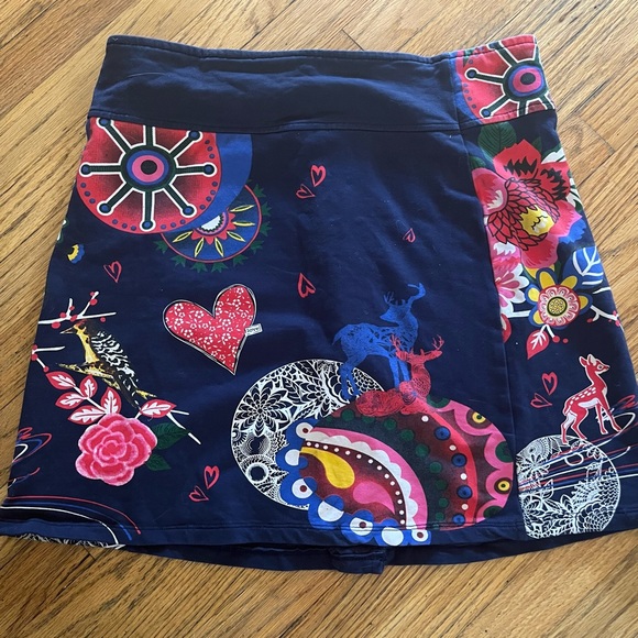 Skirts - Picture 5 of 7